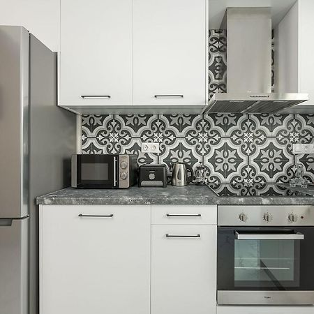 חאניה Elvira City Apartment מראה חיצוני תמונה